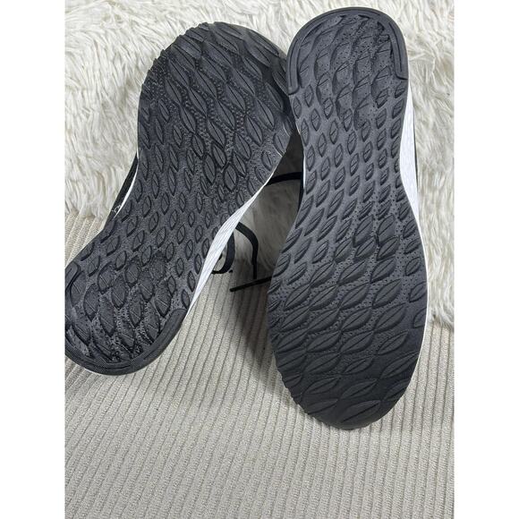 New Balance Fresh Foam Arishi V2 Shoes Womens Size 9.5 Black Running Sneakers - Picture 8 of 8